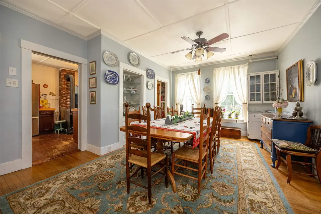 13 Pleasant Street Lancaster NH 03584