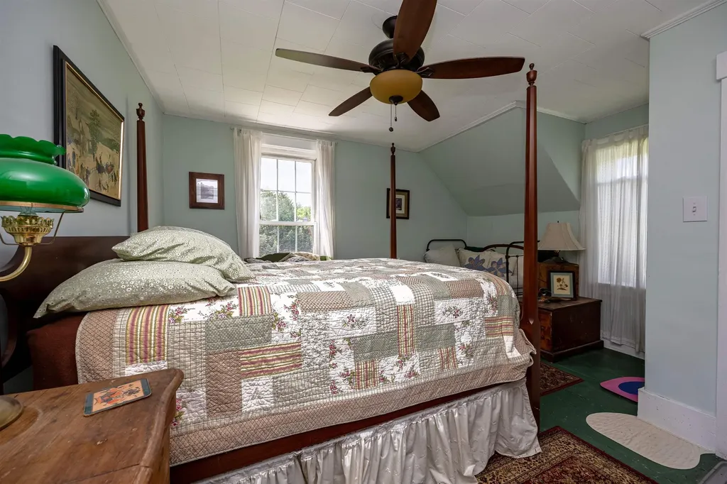 13 Pleasant Street Lancaster NH 03584