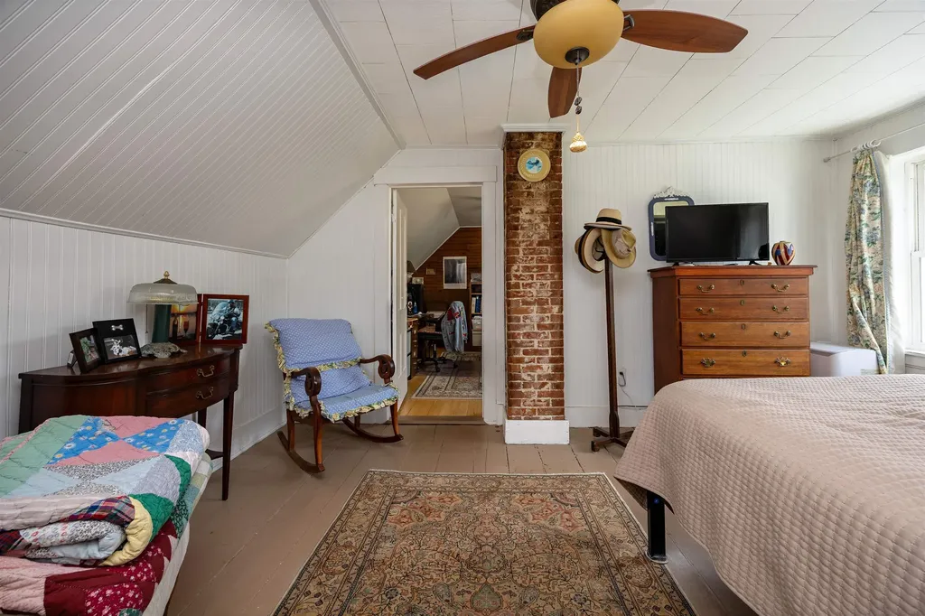 13 Pleasant Street Lancaster NH 03584