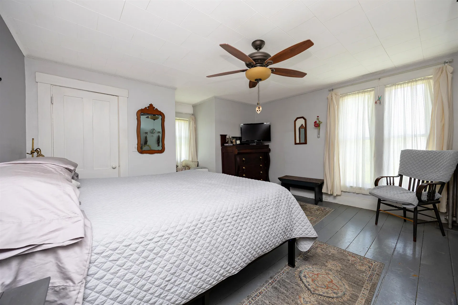 13 Pleasant Street Lancaster NH 03584