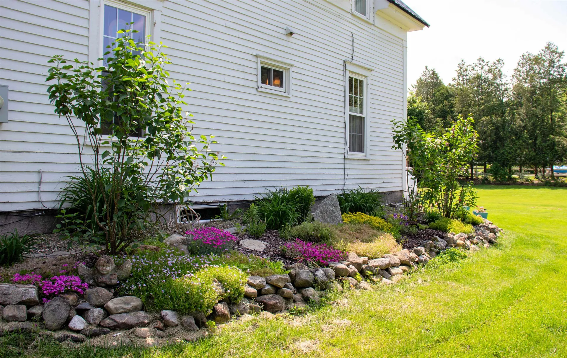 13 Pleasant Street Lancaster NH 03584