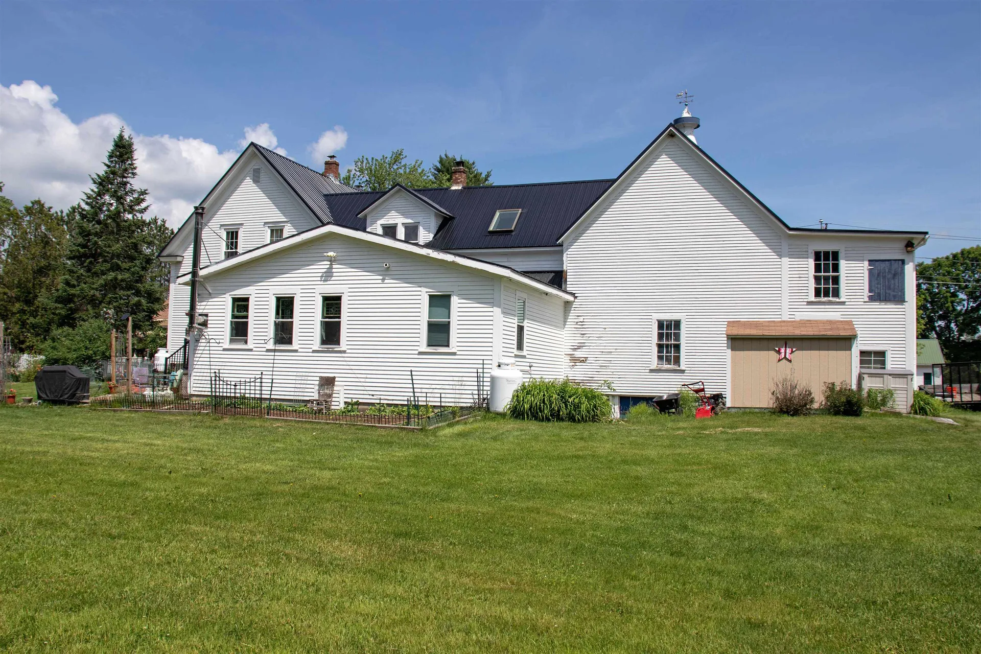 13 Pleasant Street Lancaster NH 03584