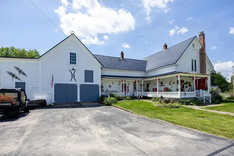13 Pleasant Street Lancaster NH 03584