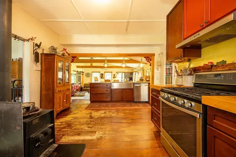 13 Pleasant Street Lancaster NH 03584