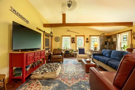 13 Pleasant Street Lancaster NH 03584