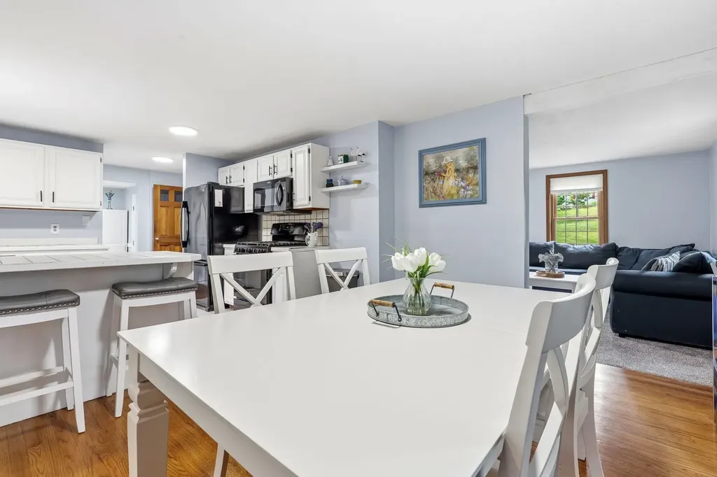 15 Oxbow Lane Derry NH 03038