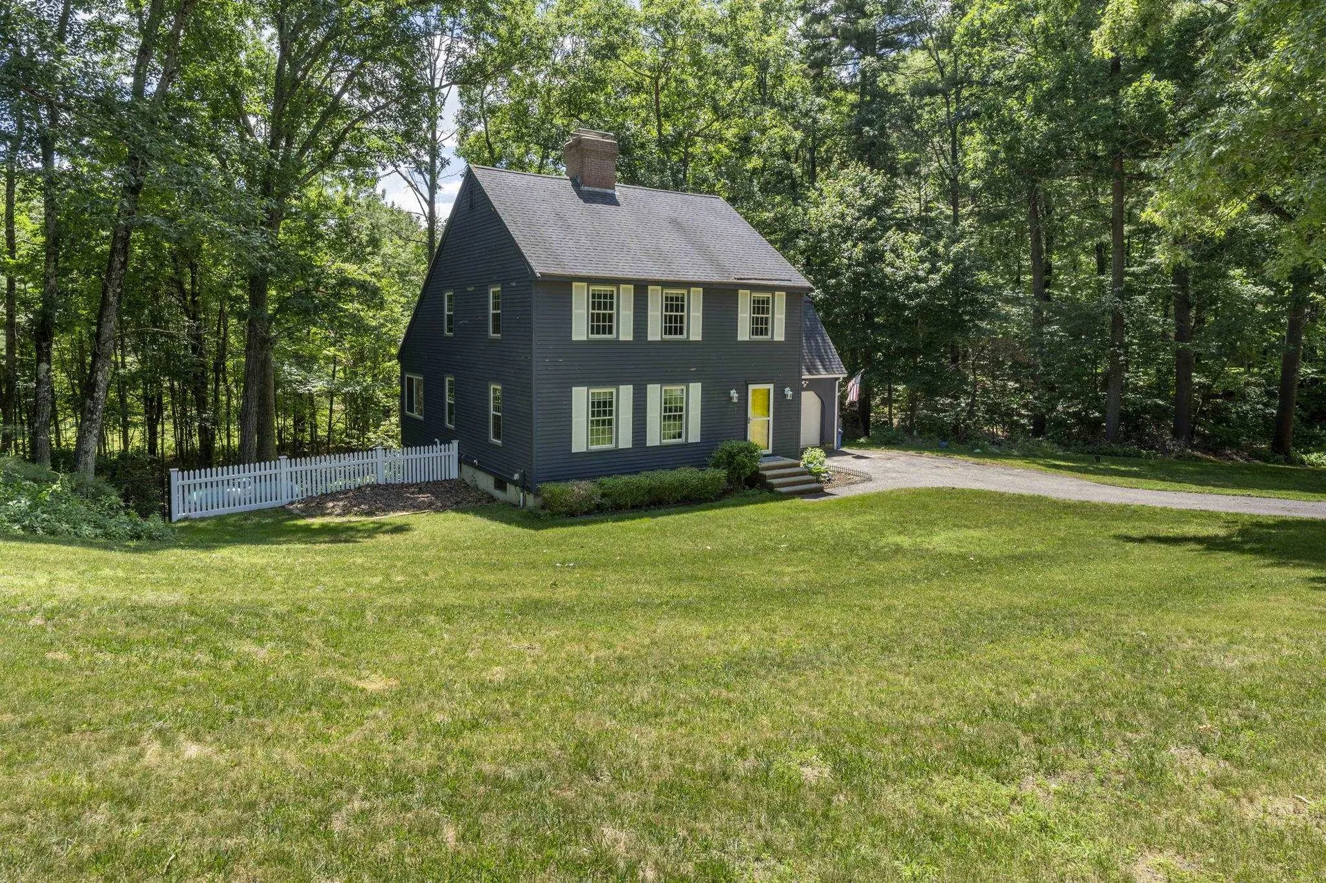 15 Oxbow Lane Derry NH 03038