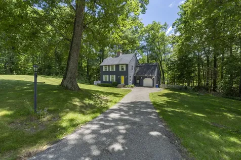 15 Oxbow Lane Derry NH 03038