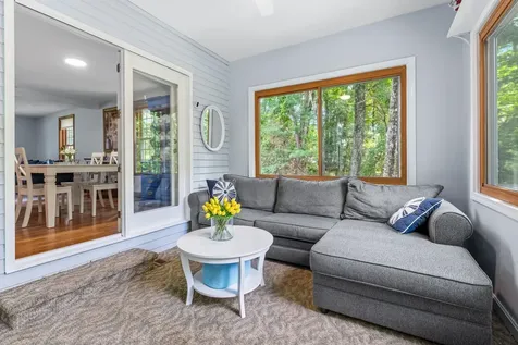 15 Oxbow Lane Derry NH 03038