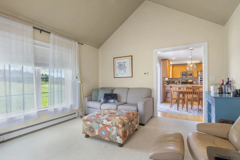 18 Morrison Lane Dover NH 03820
