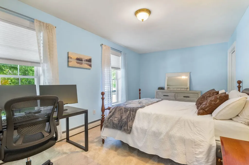 18 Morrison Lane Dover NH 03820