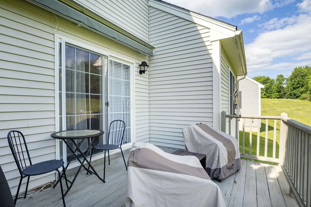 18 Morrison Lane Dover NH 03820
