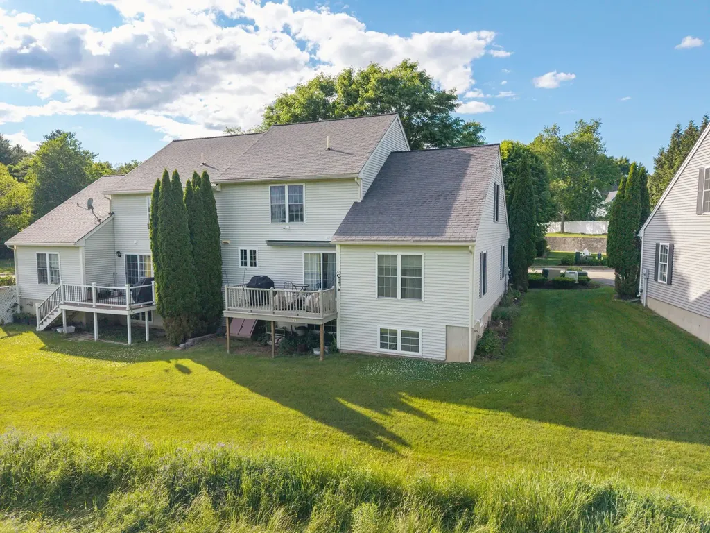 18 Morrison Lane Dover NH 03820