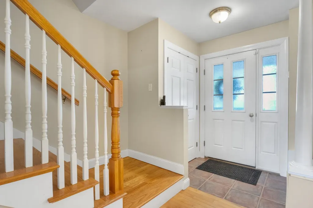 18 Morrison Lane Dover NH 03820