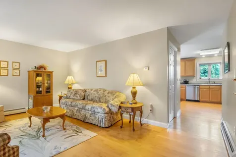 18 Morrison Lane Dover NH 03820