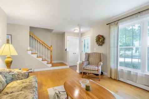 18 Morrison Lane Dover NH 03820
