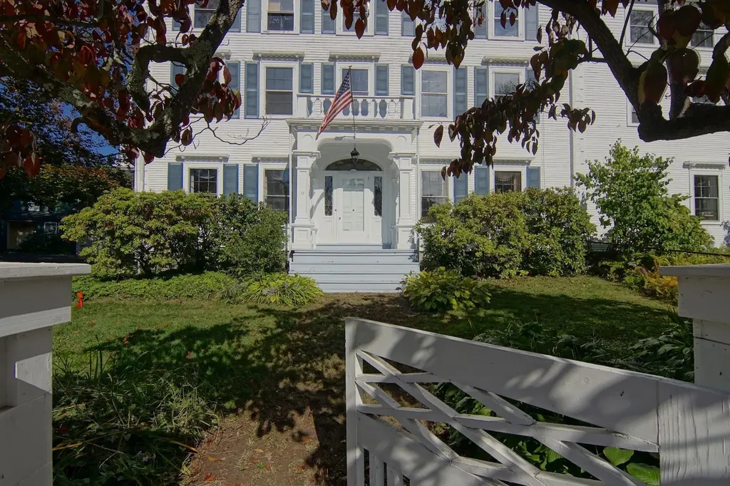 53 Austin Street Portsmouth NH 03801
