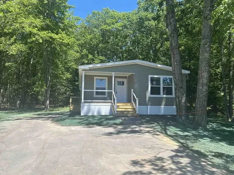 6 Country Ridge Park Rochester NH 03867-4505