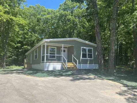 6 Country Ridge Park Rochester NH 03867-4505