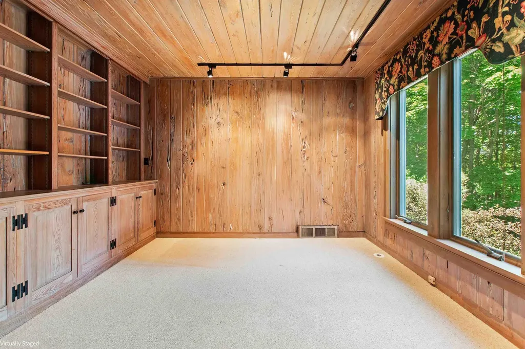 16 Heritage Drive Sunapee NH 03782