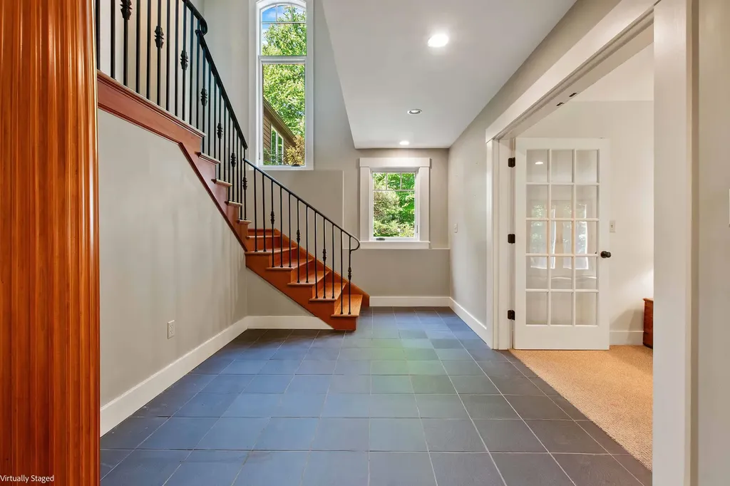 16 Heritage Drive Sunapee NH 03782