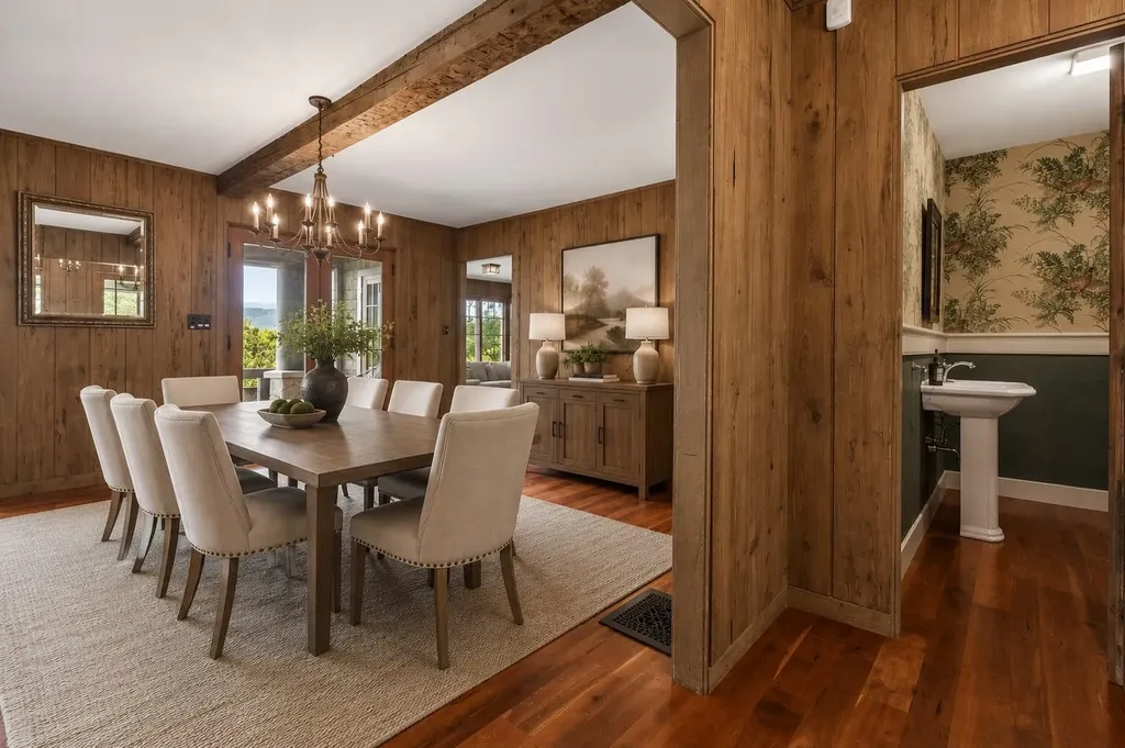 16 Heritage Drive Sunapee NH 03782