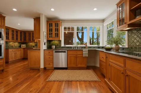 16 Heritage Drive Sunapee NH 03782