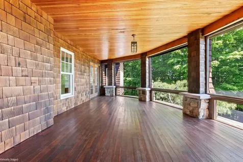 16 Heritage Drive Sunapee NH 03782