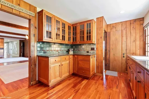 16 Heritage Drive Sunapee NH 03782