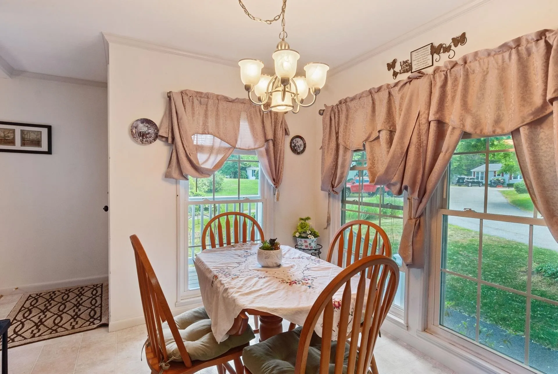10 Aberdeen Drive Stratham NH 03885