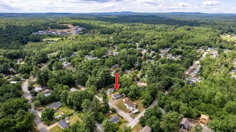 3 Margaret Avenue Raymond NH 03077