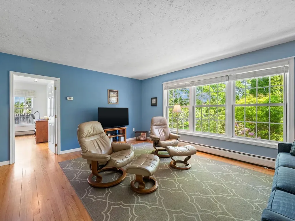 4 Oak Creek Drive South Burlington VT 05403