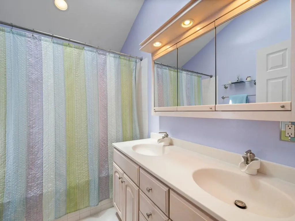 4 Oak Creek Drive South Burlington VT 05403