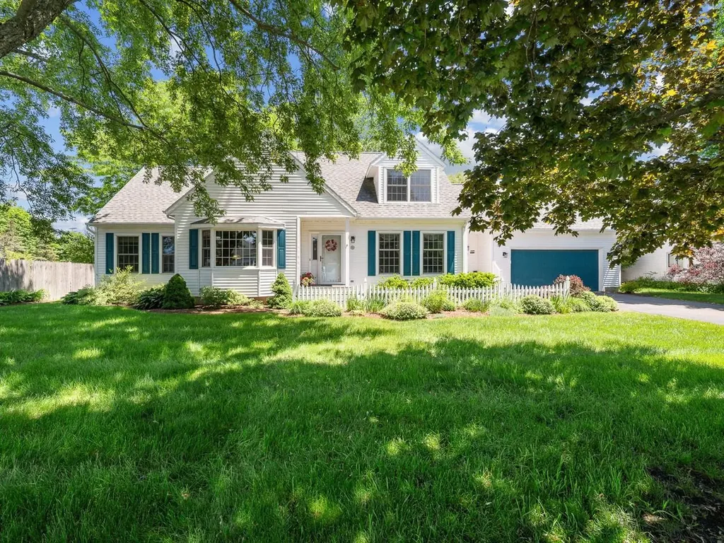 4 Oak Creek Drive South Burlington VT 05403