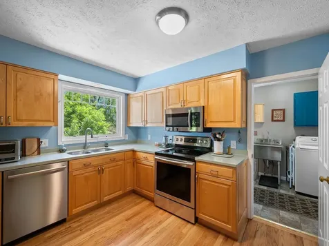 4 Oak Creek Drive South Burlington VT 05403