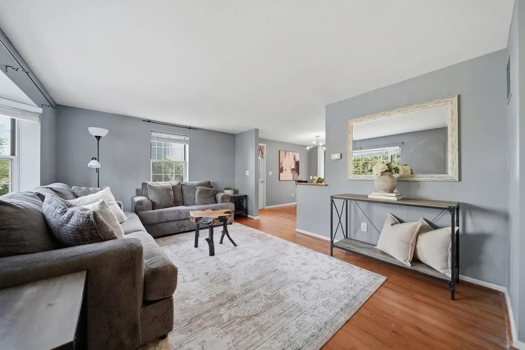 46 Morgan Circle Goffstown NH 03045