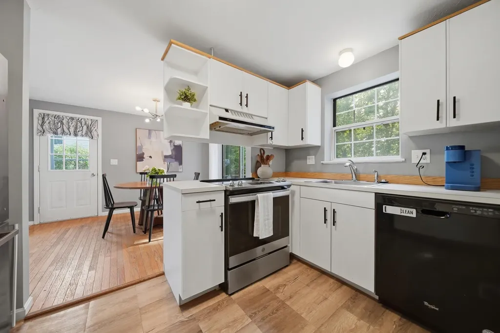 46 Morgan Circle Goffstown NH 03045