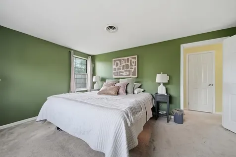 46 Morgan Circle Goffstown NH 03045