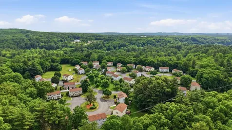 46 Morgan Circle Goffstown NH 03045
