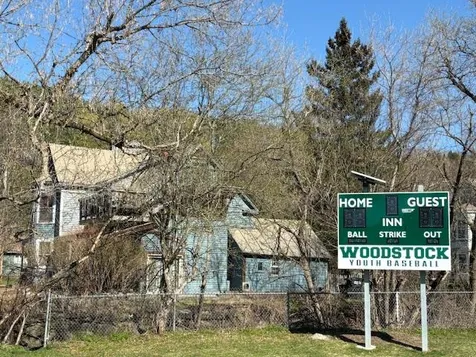 11 Maple Street Woodstock VT 05091