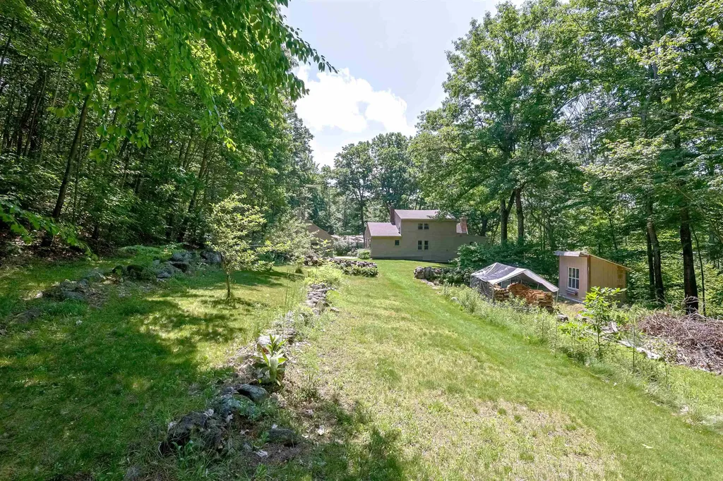19 Rogers Road Bennington NH 03442