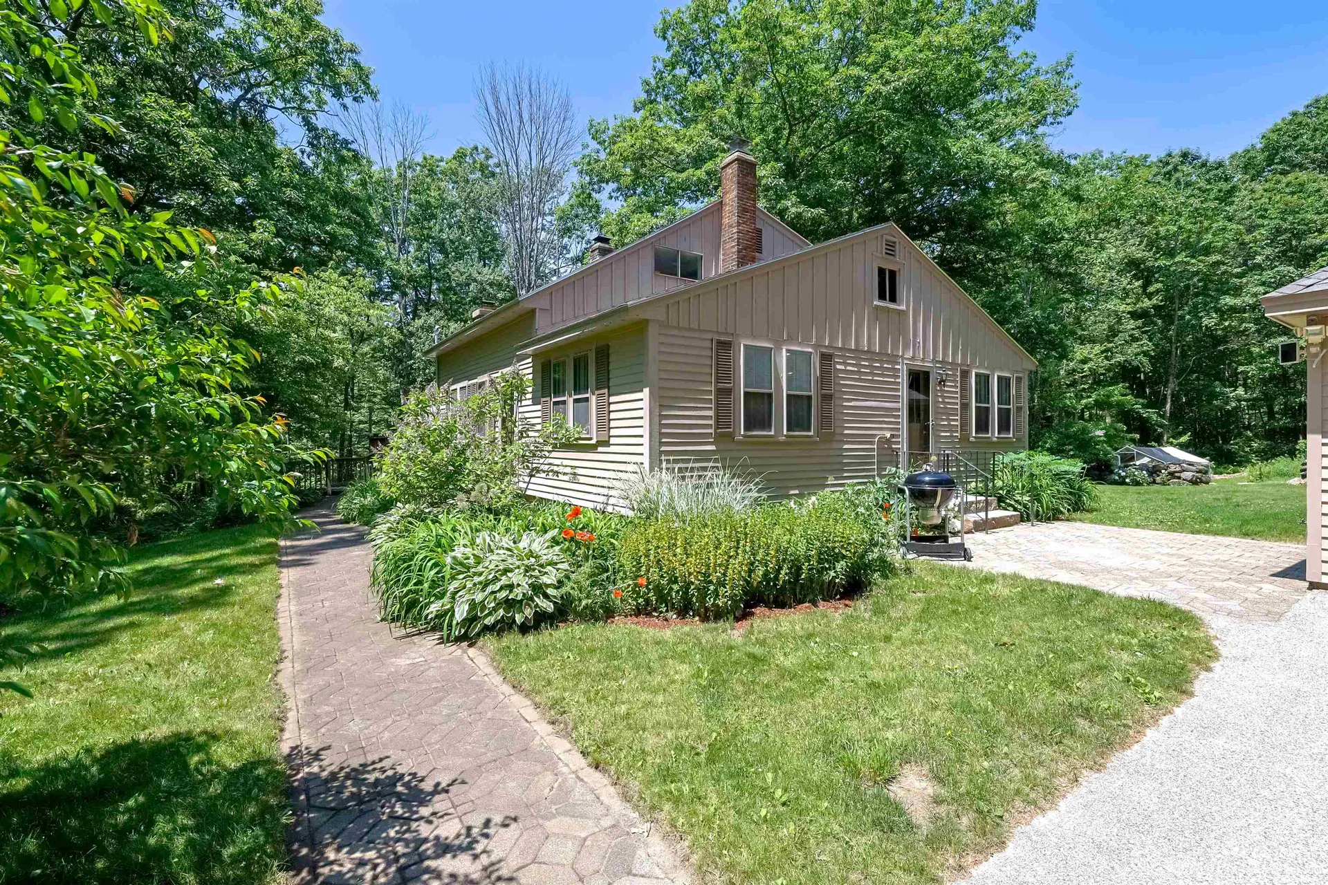 19 Rogers Road Bennington NH 03442