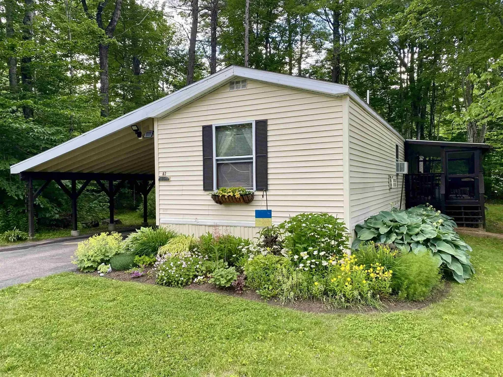 47 Fox Hill Lane Conway NH 03813