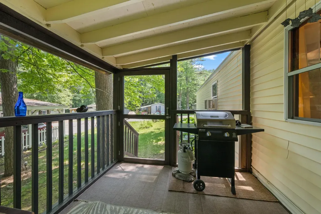 47 Fox Hill Lane Conway NH 03813