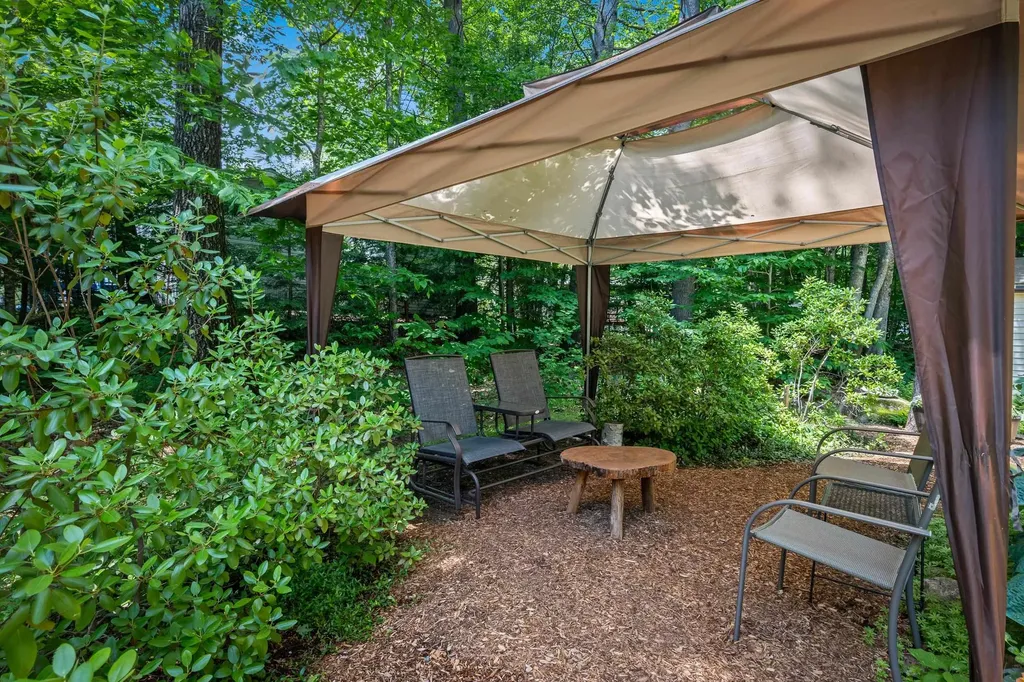 47 Fox Hill Lane Conway NH 03813