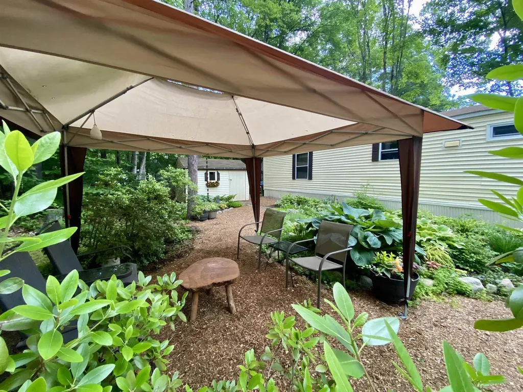 47 Fox Hill Lane Conway NH 03813