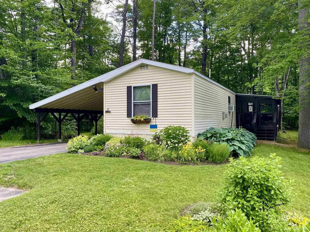 47 Fox Hill Lane Conway NH 03813