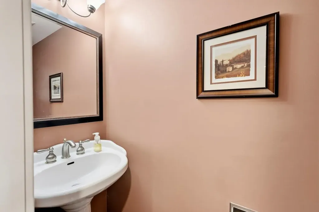 4 Bass Street Newmarket NH 03857