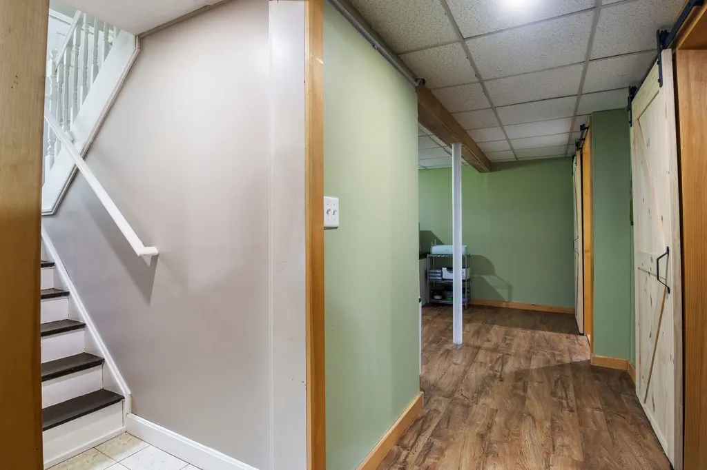 8 Diana Road Derry NH 03038