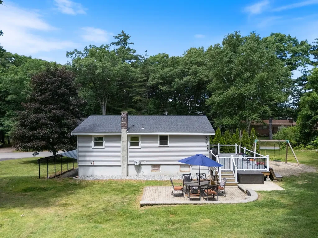 8 Diana Road Derry NH 03038